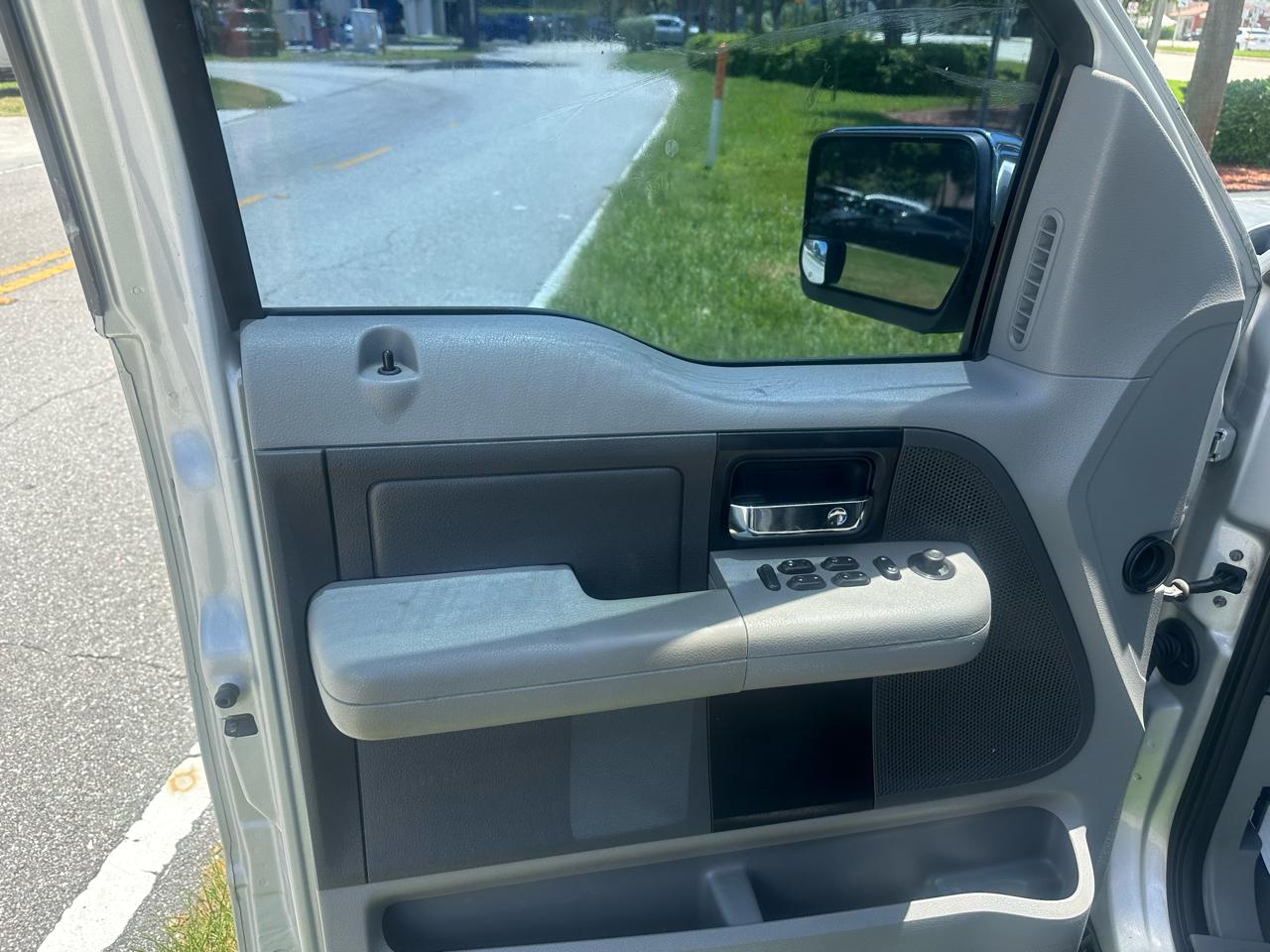 Ford F-150 2WD Supercab 163" XLT 2006