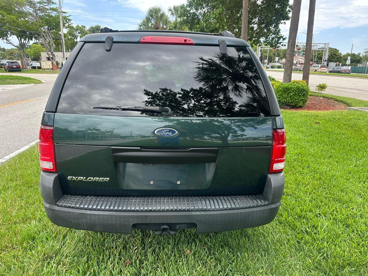 Ford Explorer XLS Sport 4.0L 2WD 2004