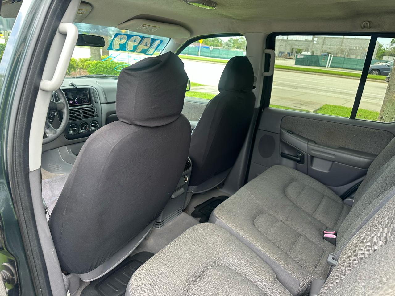 Ford Explorer XLS Sport 4.0L 2WD 2004