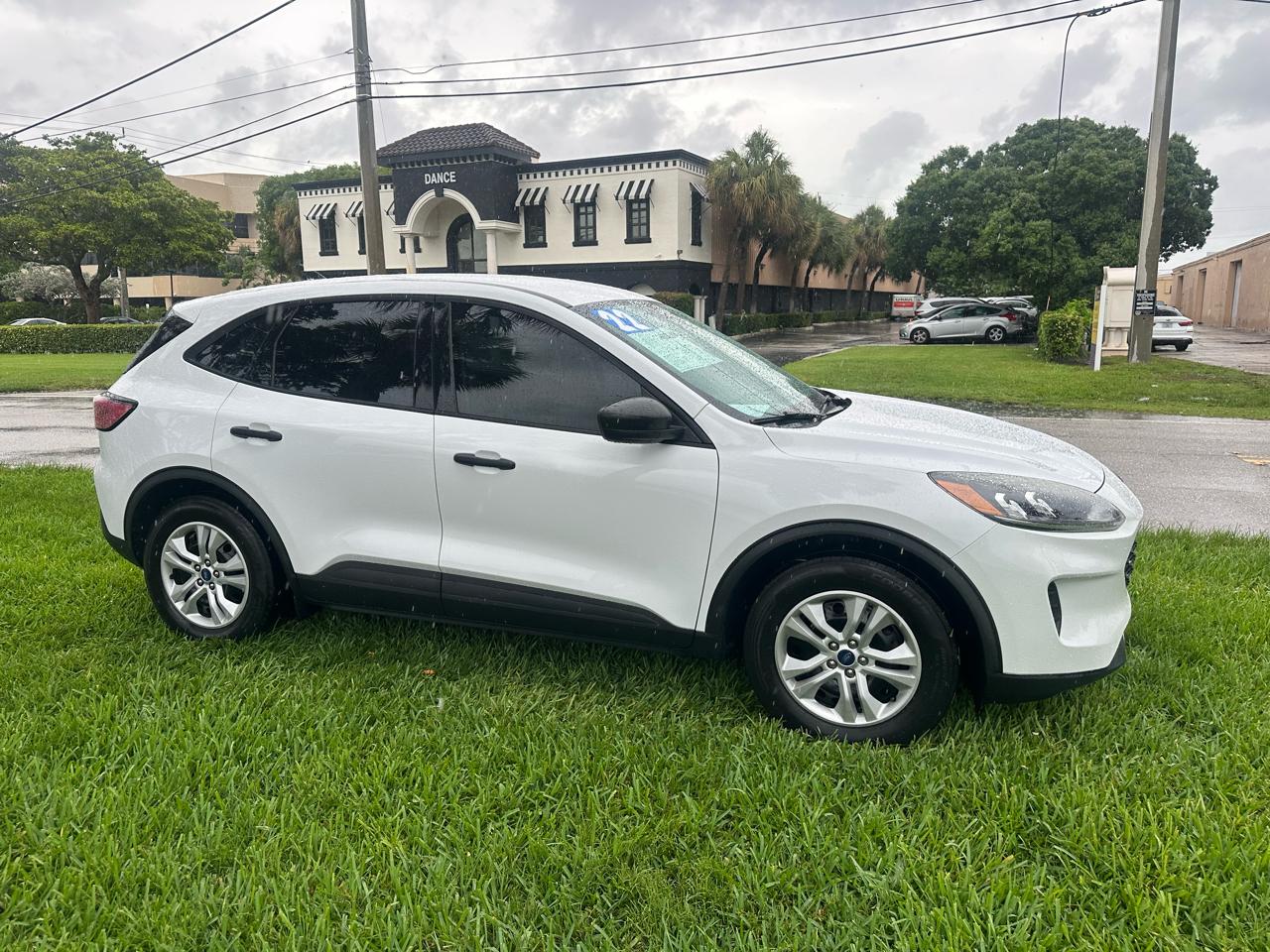 Ford Escape S 2022