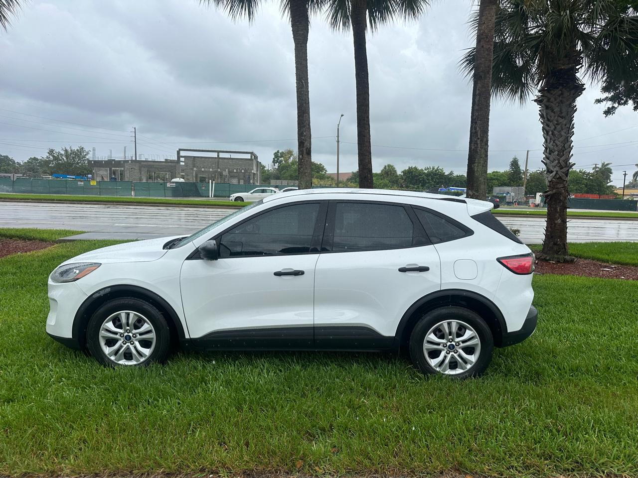 Ford Escape S 2022