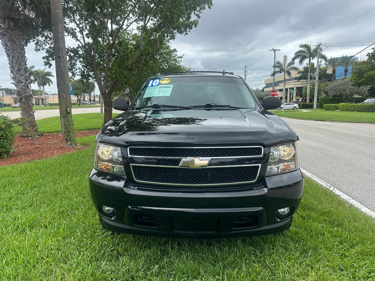 Chevrolet Avalanche LS 2WD 2010