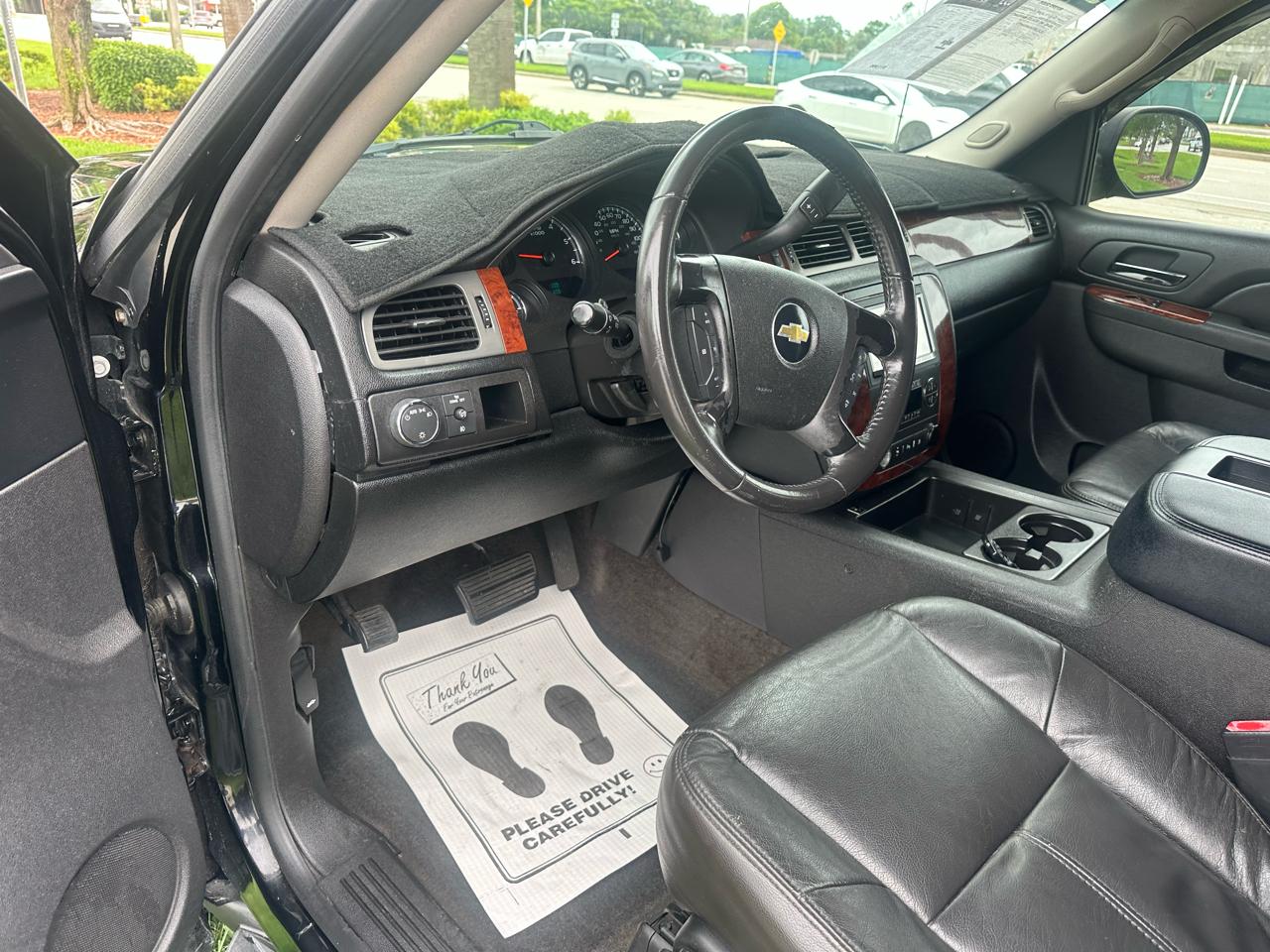 Chevrolet Avalanche LS 2WD 2010