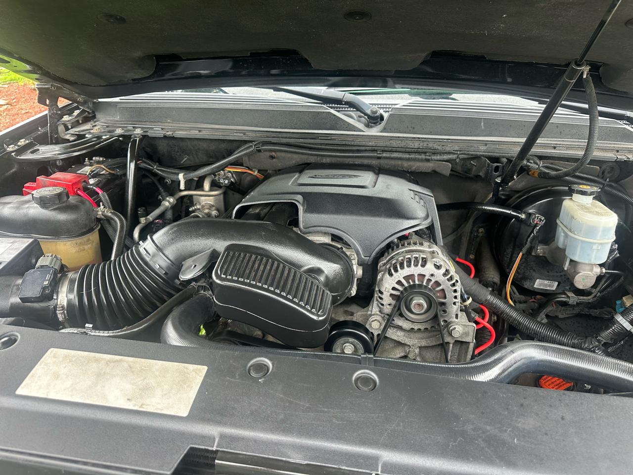 Chevrolet Avalanche LS 2WD 2010