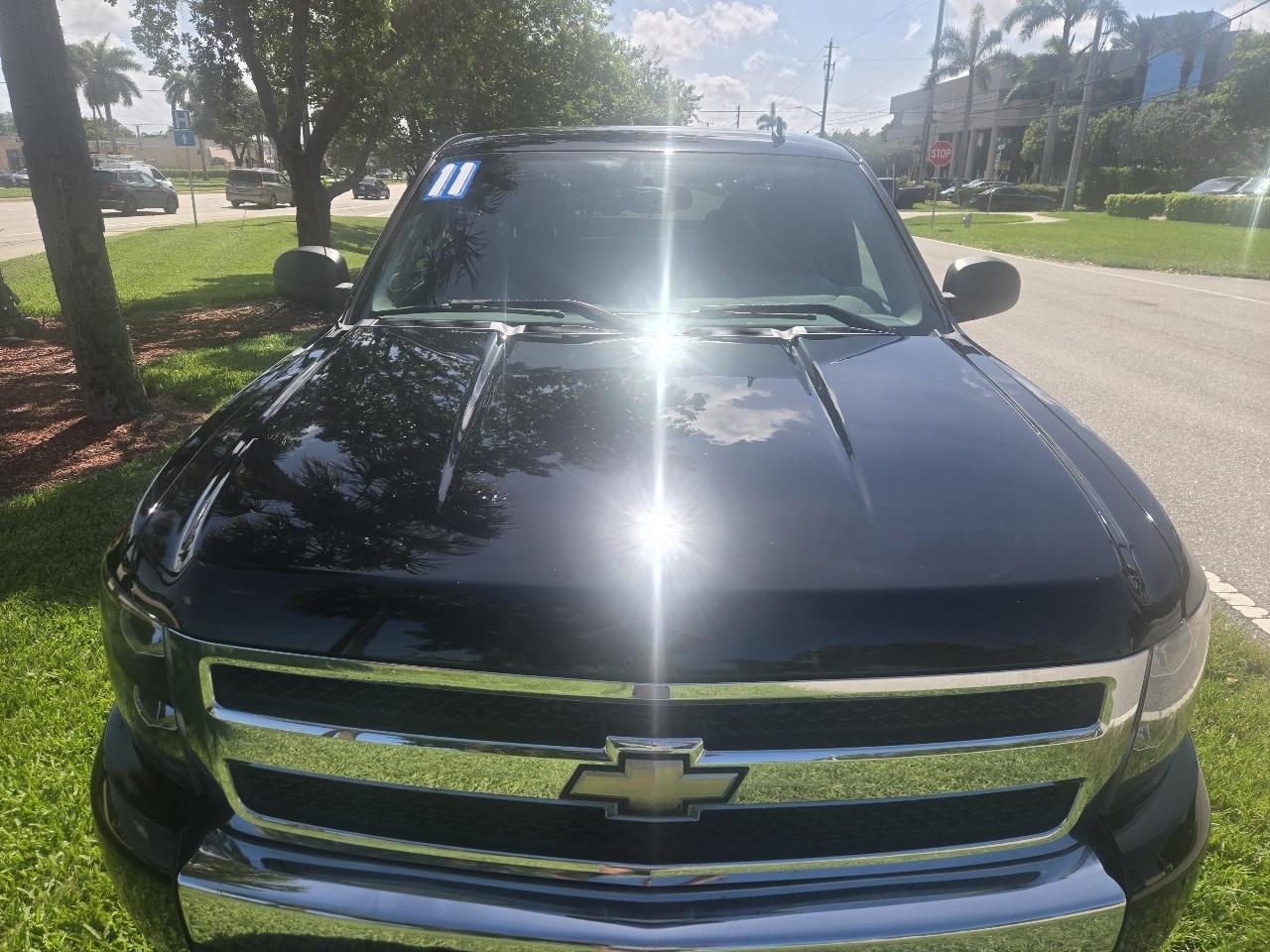 Chevrolet Silverado 1500 4WD Double Cab 143.5" LT w/1LT 2011