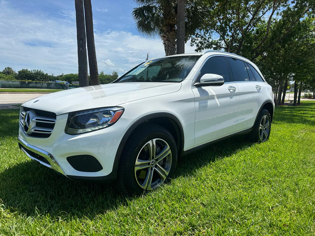Mercedes-Benz GLC-Class GLC300 2019