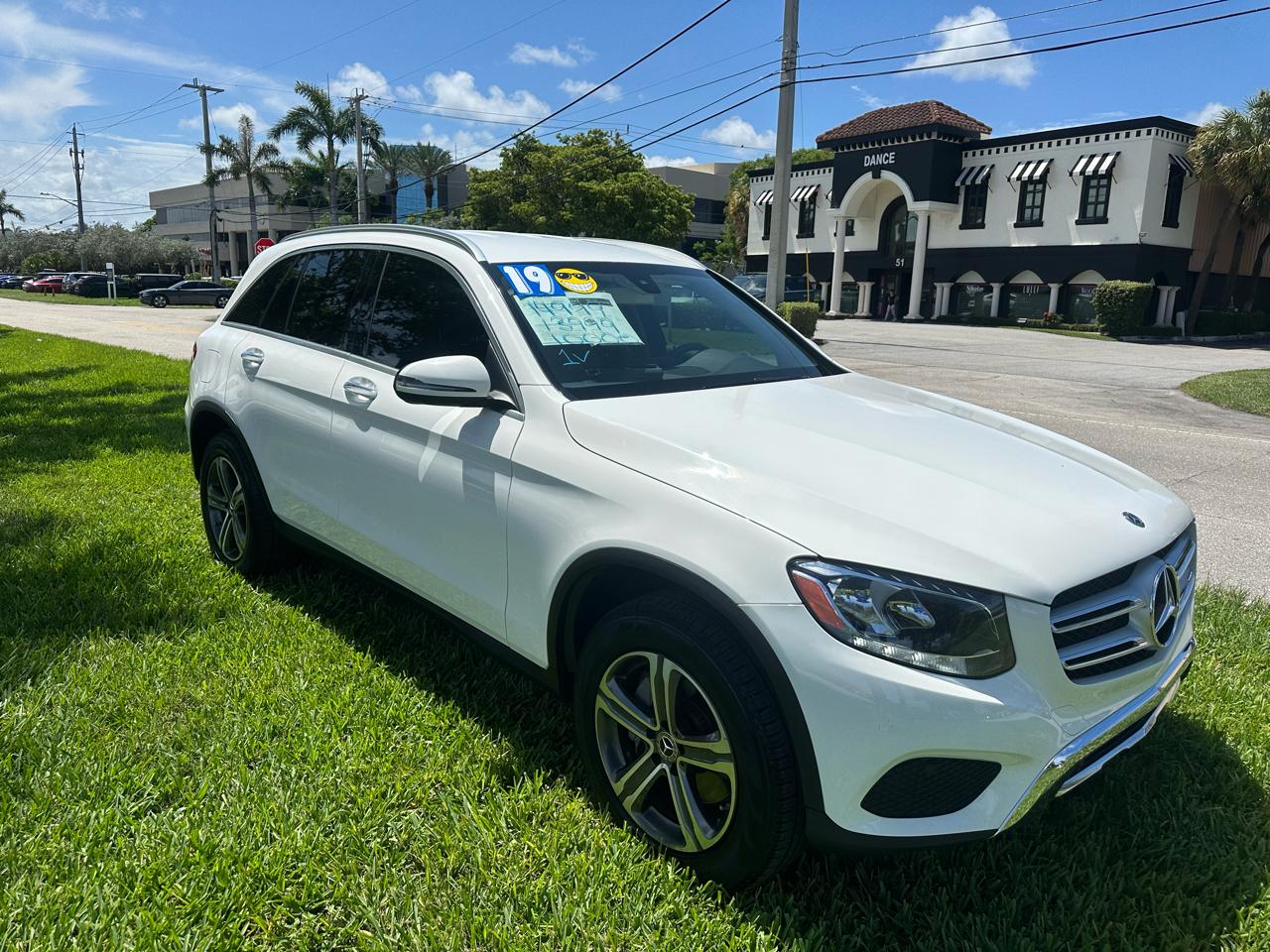 Mercedes-Benz GLC-Class GLC300 2019