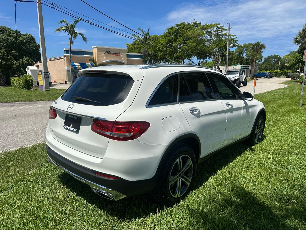 Mercedes-Benz GLC-Class GLC300 2019