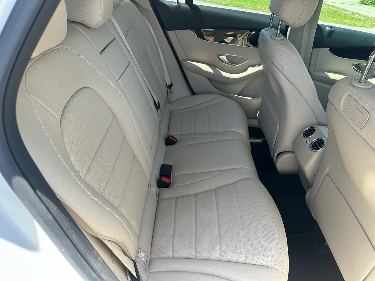 Mercedes-Benz GLC-Class GLC300 2019
