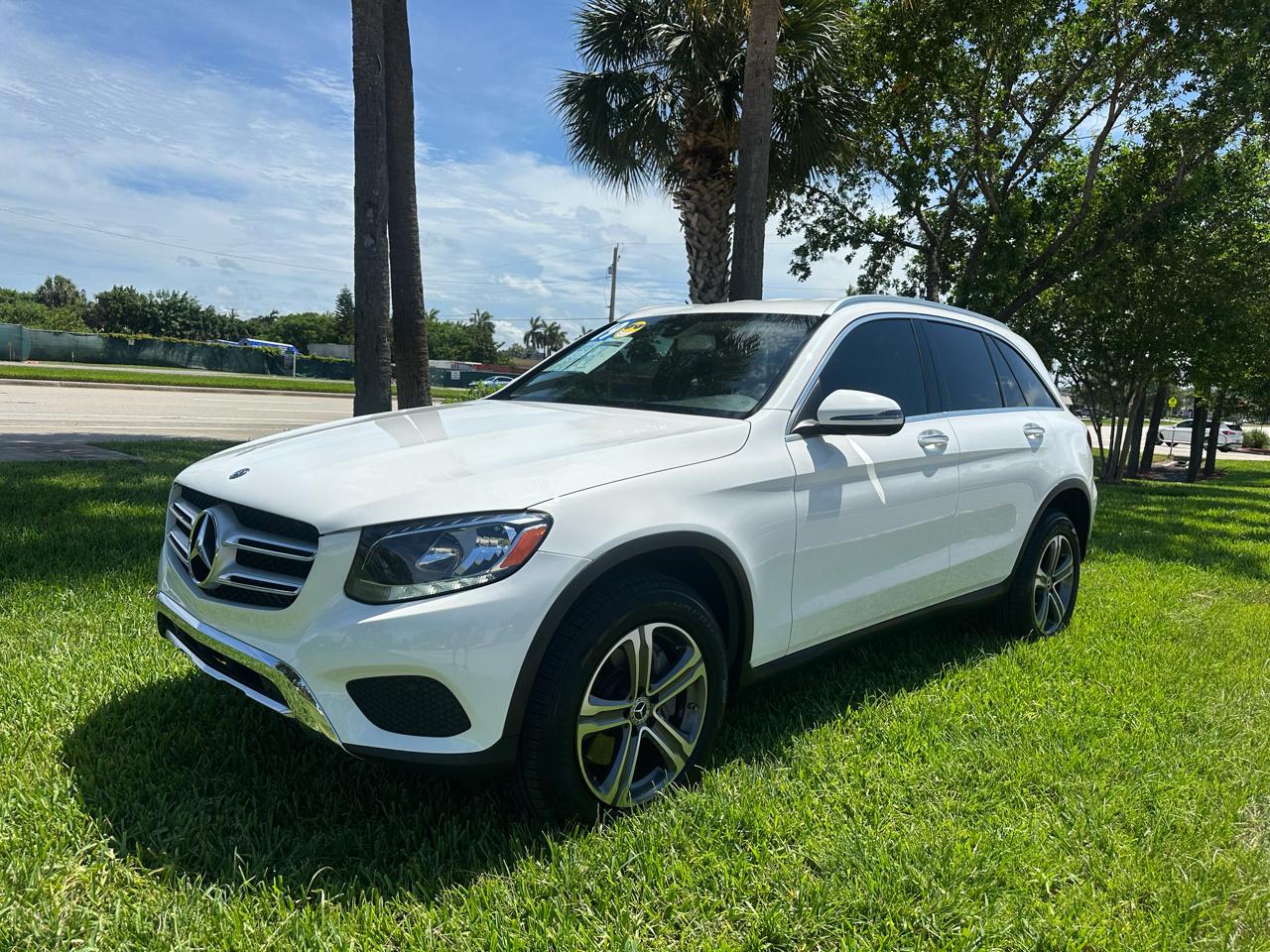 Mercedes-Benz GLC-Class GLC300 2019