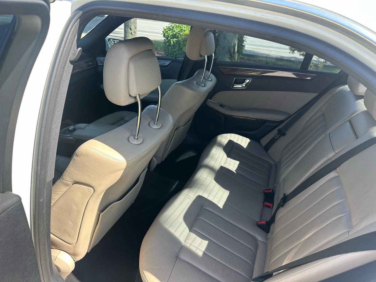 Mercedes-Benz E-Class E350 Sedan 2010