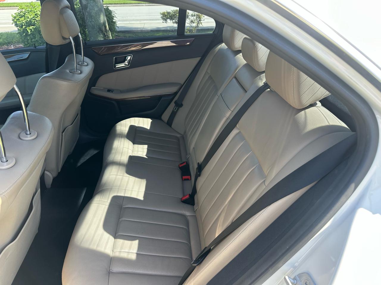 Mercedes-Benz E-Class E350 Sedan 2010