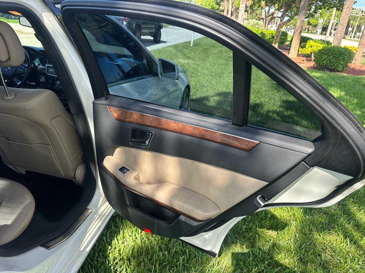 Mercedes-Benz E-Class E350 Sedan 2010
