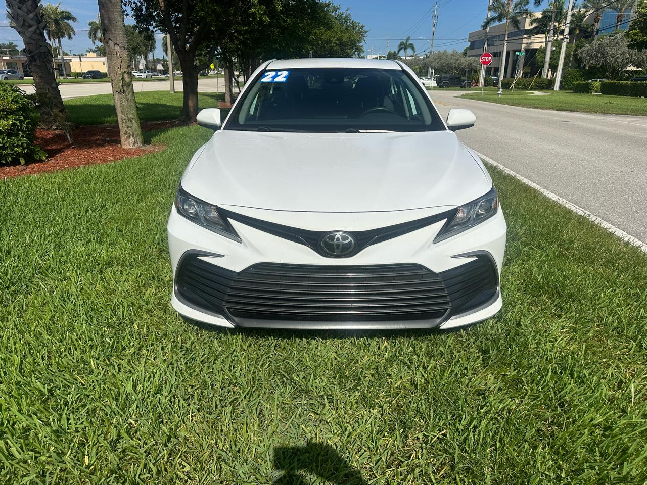 Toyota Camry LE 2022