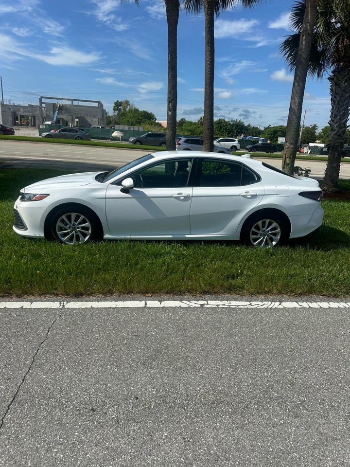 Toyota Camry LE 2022