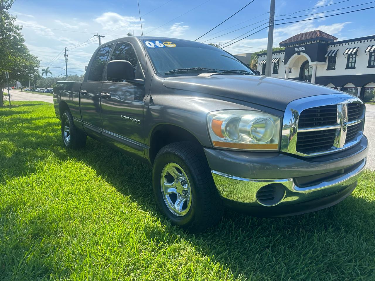 Dodge Ram 1500 ST Quad Cab Long Bed 2WD 2006