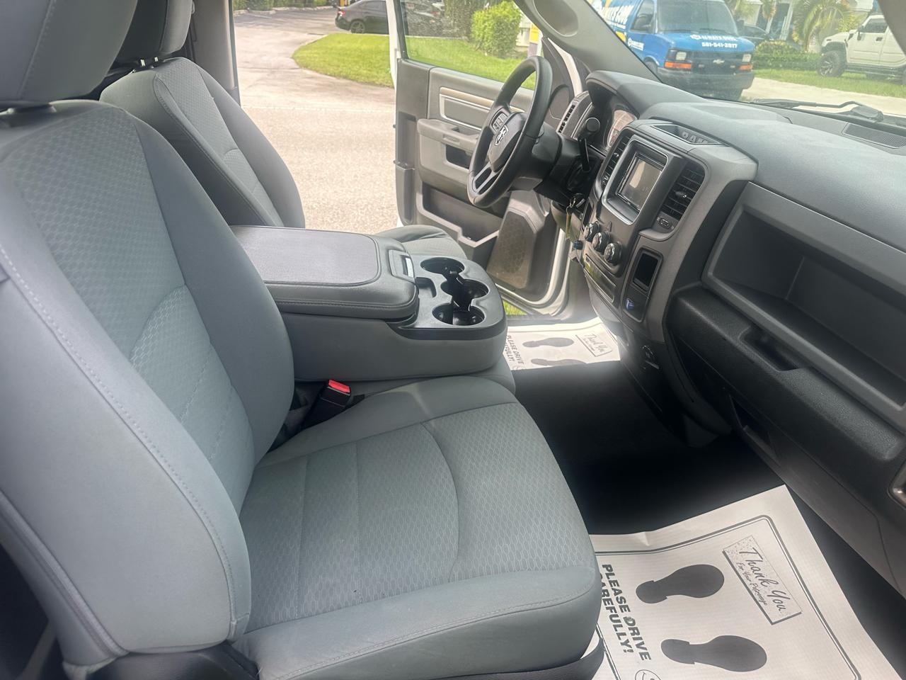 RAM 1500 2WD Crew Cab 140.5" Tradesman 2013