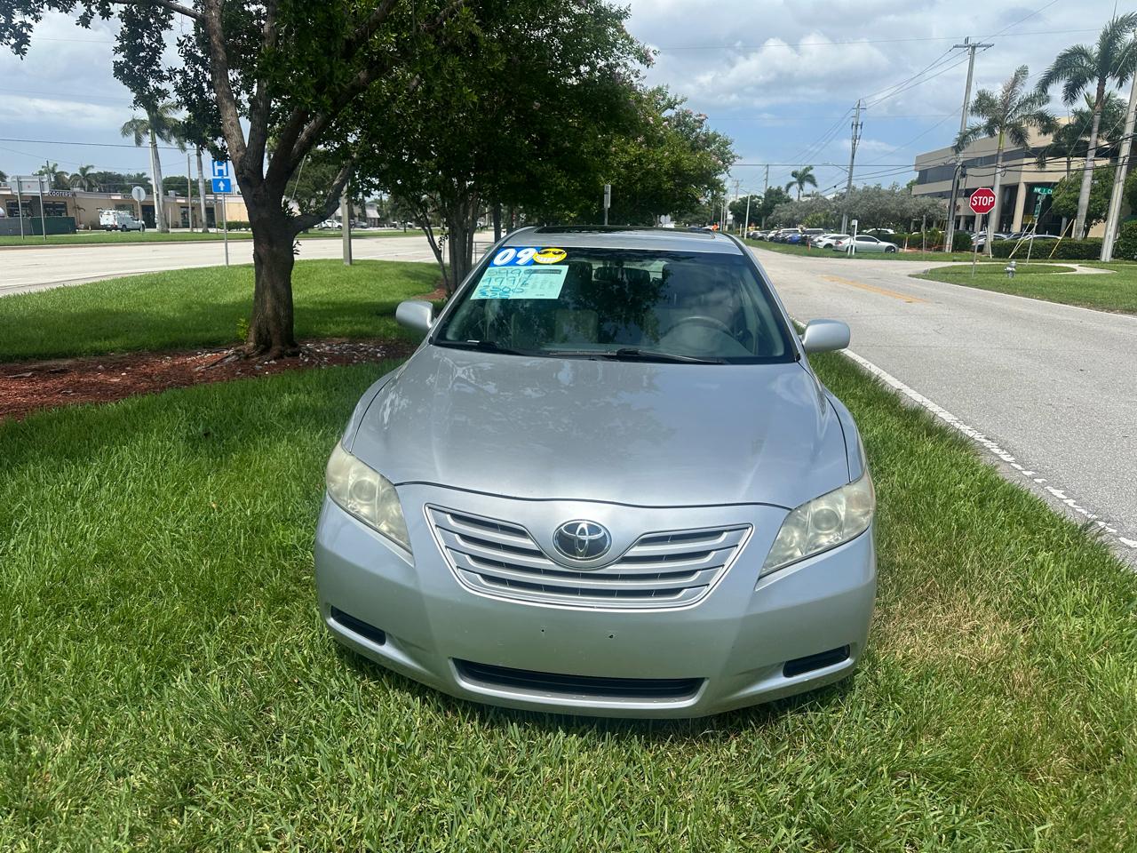 Toyota Camry XLE 5-Spd AT 2009