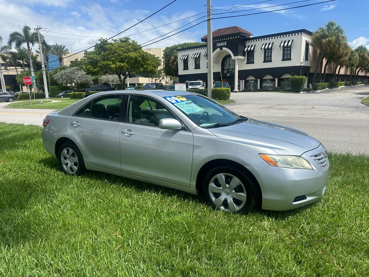 Toyota Camry XLE 5-Spd AT 2009