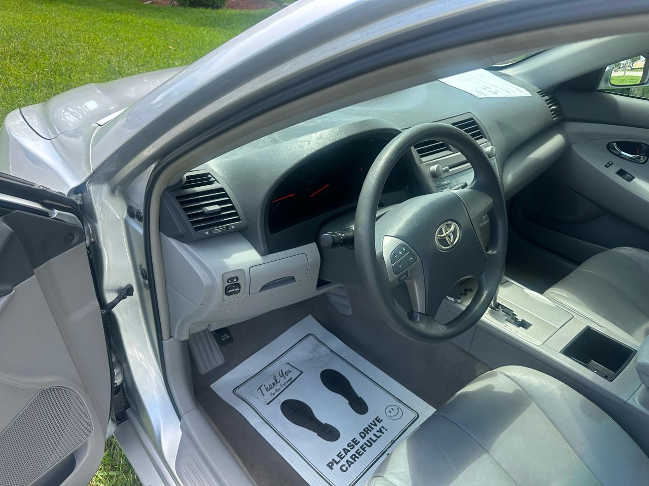 Toyota Camry XLE 5-Spd AT 2009