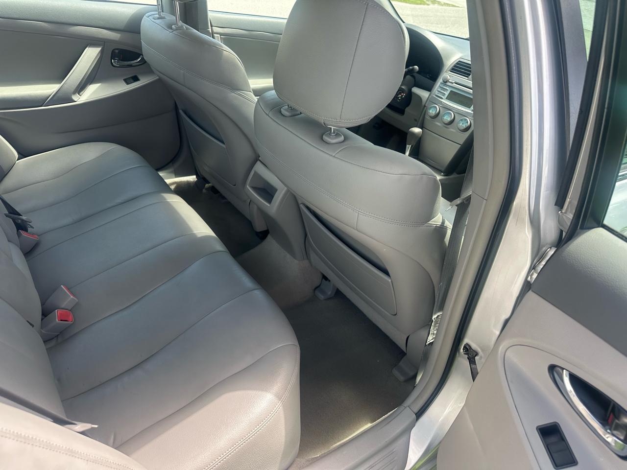 Toyota Camry XLE 5-Spd AT 2009