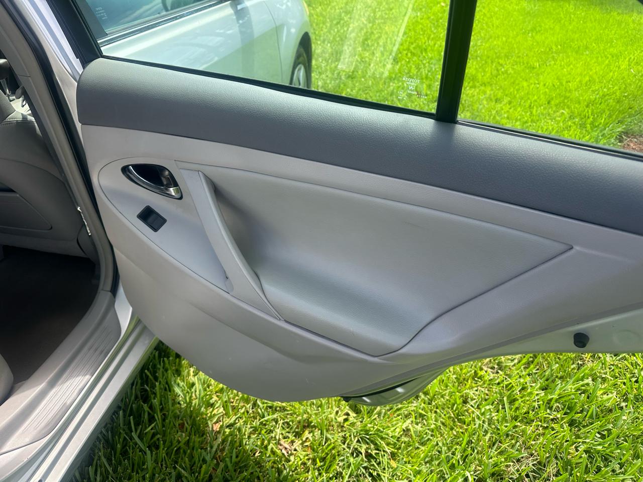 Toyota Camry XLE 5-Spd AT 2009