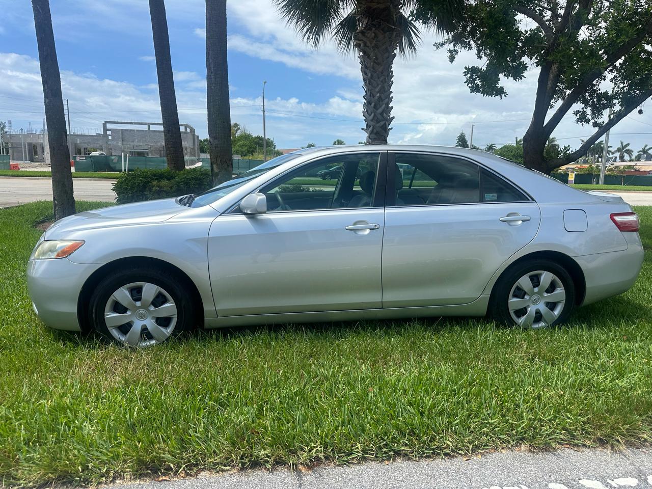 Toyota Camry XLE 5-Spd AT 2009