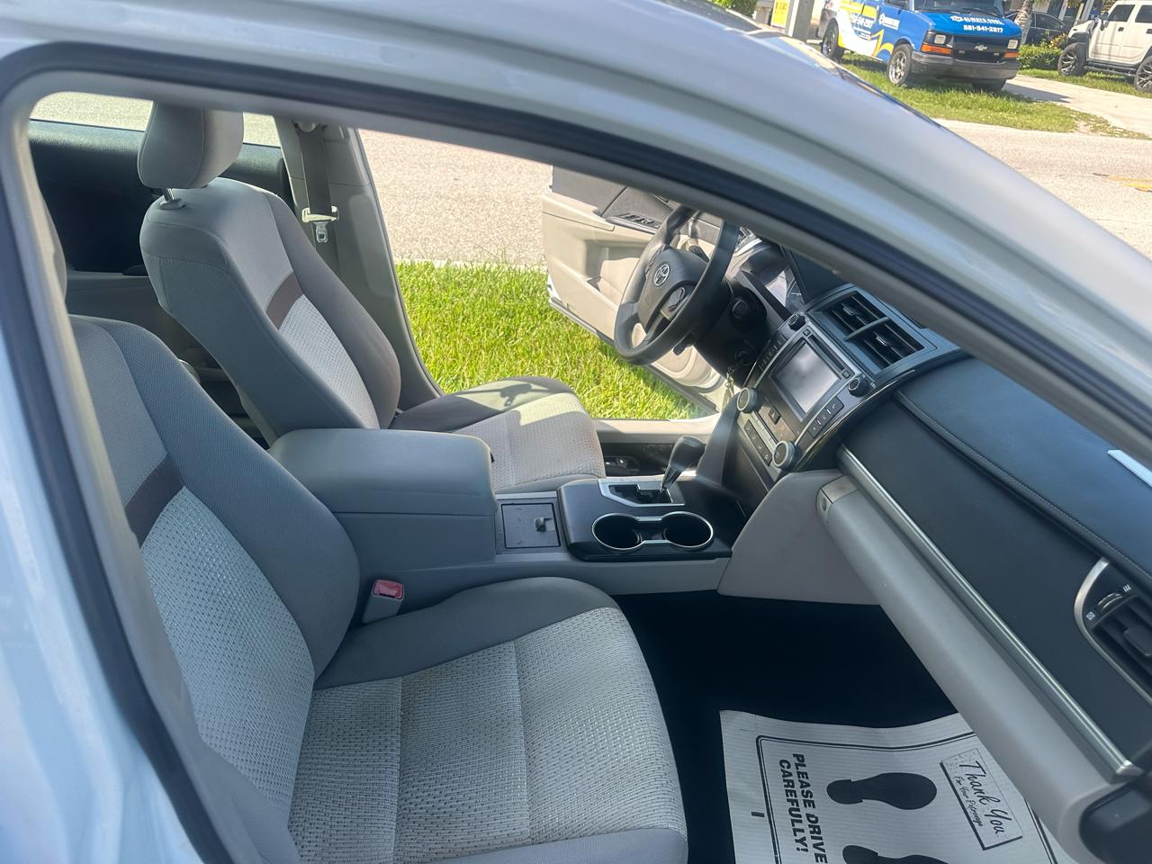 Toyota Camry XLE 2013