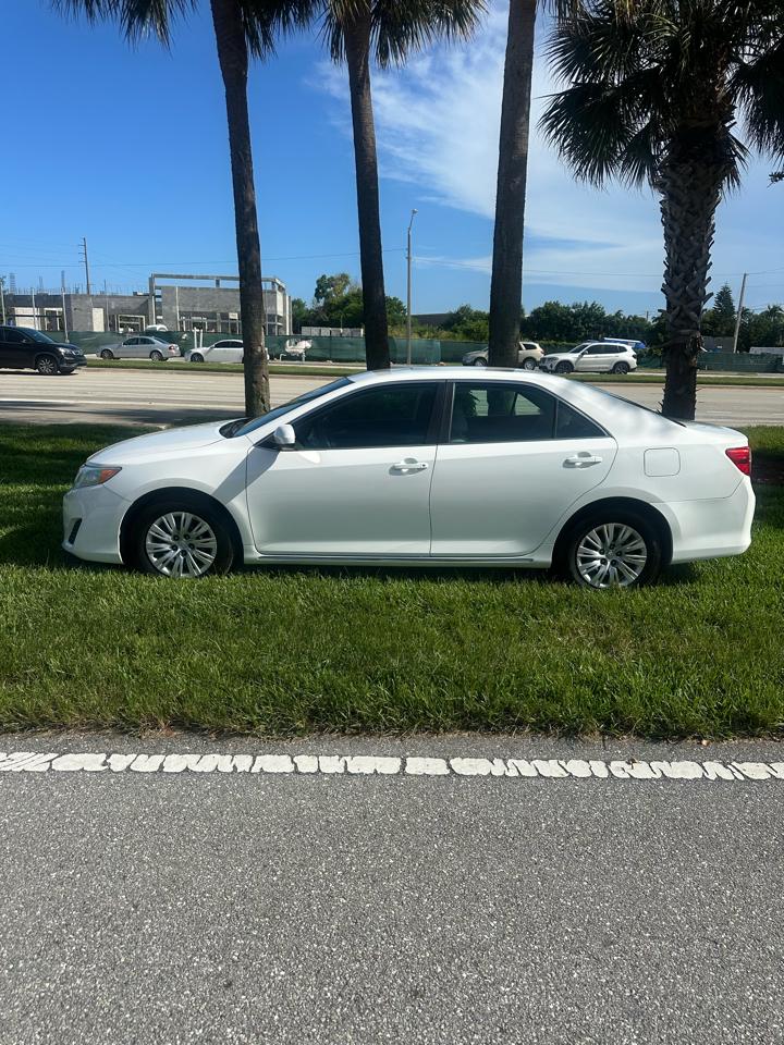 Toyota Camry XLE 2013