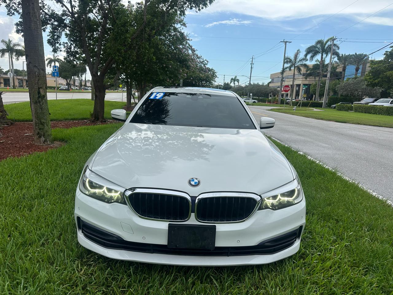 BMW 5-Series 530i xDrive 2019