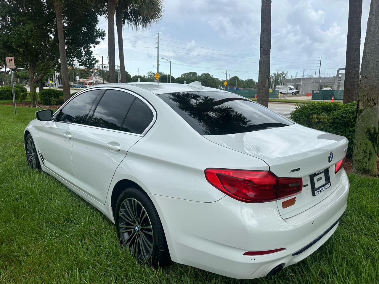 BMW 5-Series 530i xDrive 2019