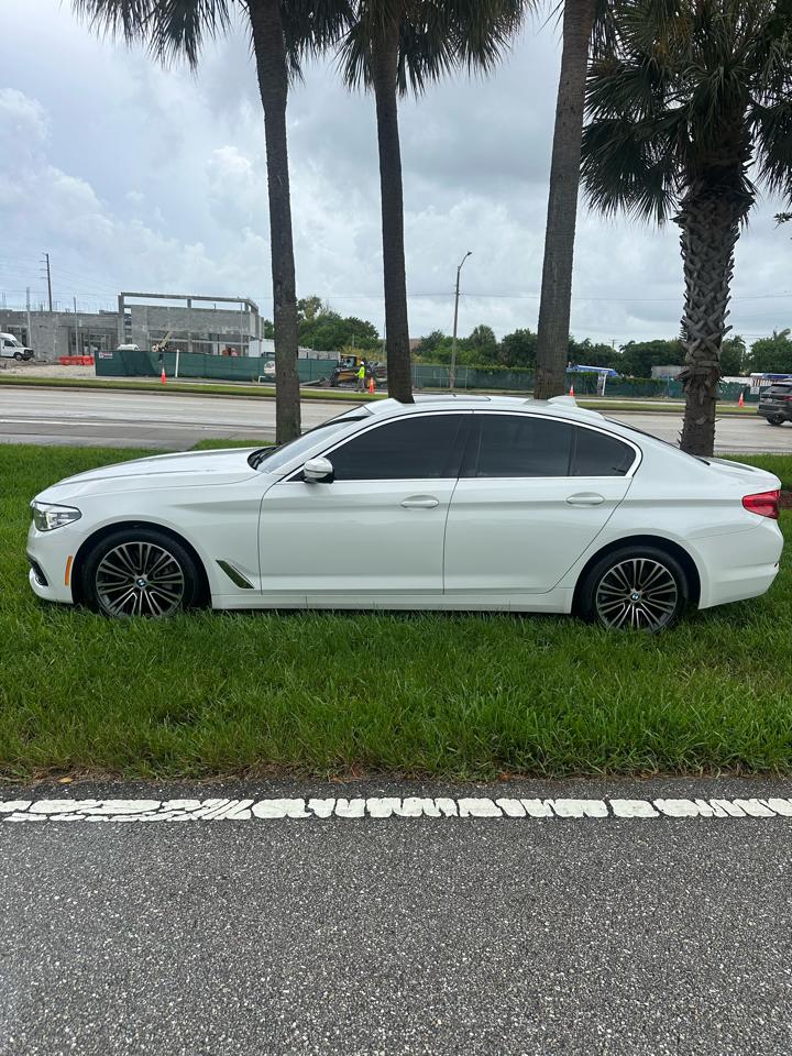 BMW 5-Series 530i xDrive 2019