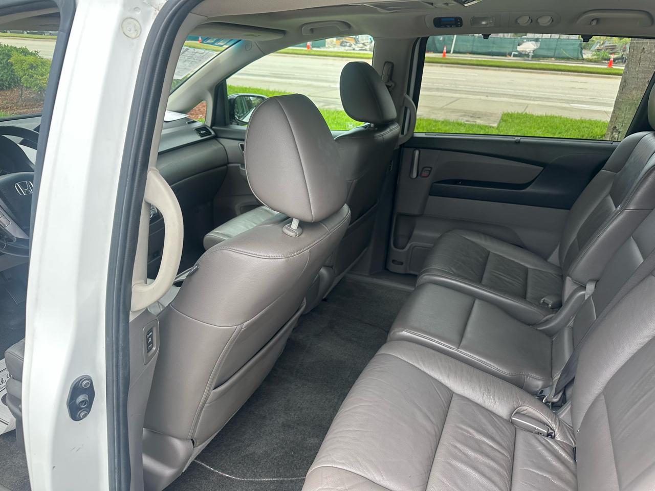 Honda Odyssey Touring 2011