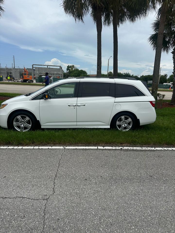 Honda Odyssey Touring 2011
