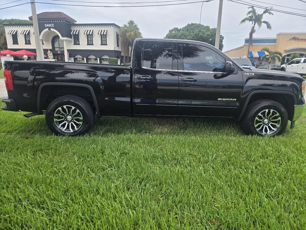 GMC Sierra 1500 4WD Crew Cab 143.5" SLE 2015