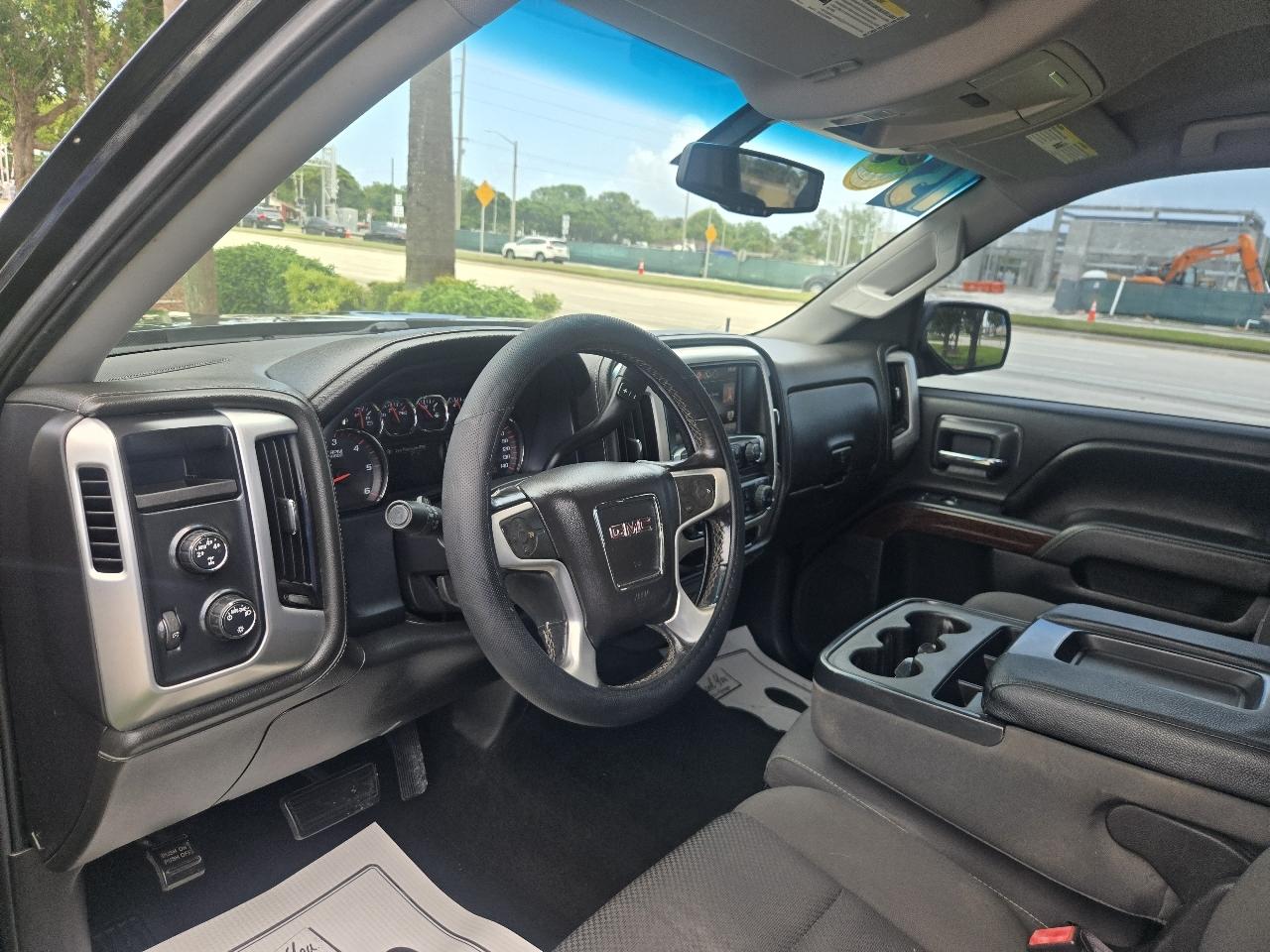 GMC Sierra 1500 4WD Crew Cab 143.5" SLE 2015