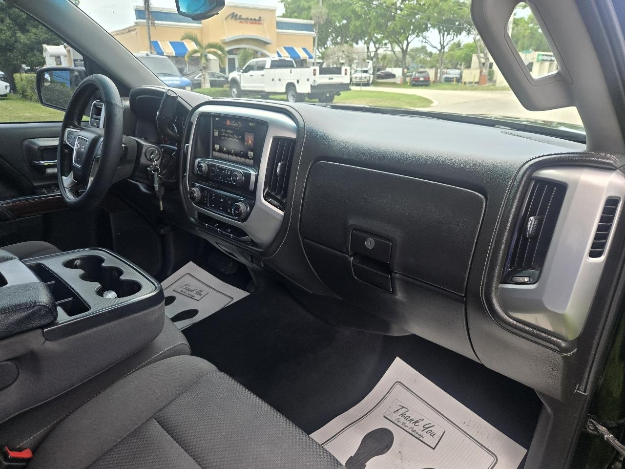 GMC Sierra 1500 4WD Crew Cab 143.5" SLE 2015