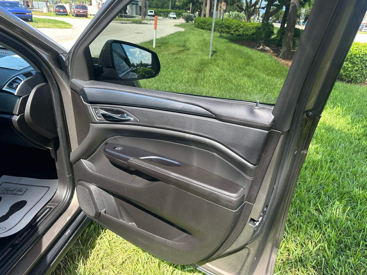 Cadillac SRX Standard FWD 2015