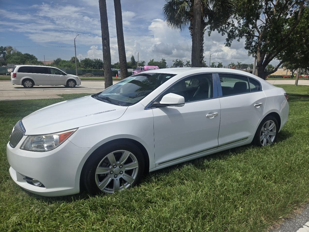 Buick LaCrosse CXL FWD 2010
