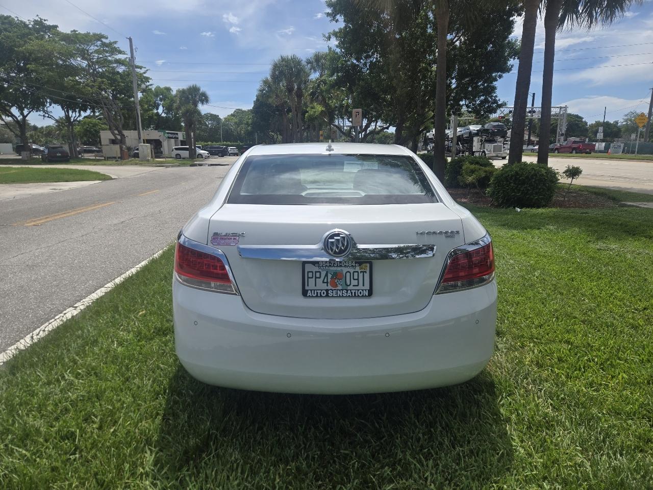 Buick LaCrosse CXL FWD 2010