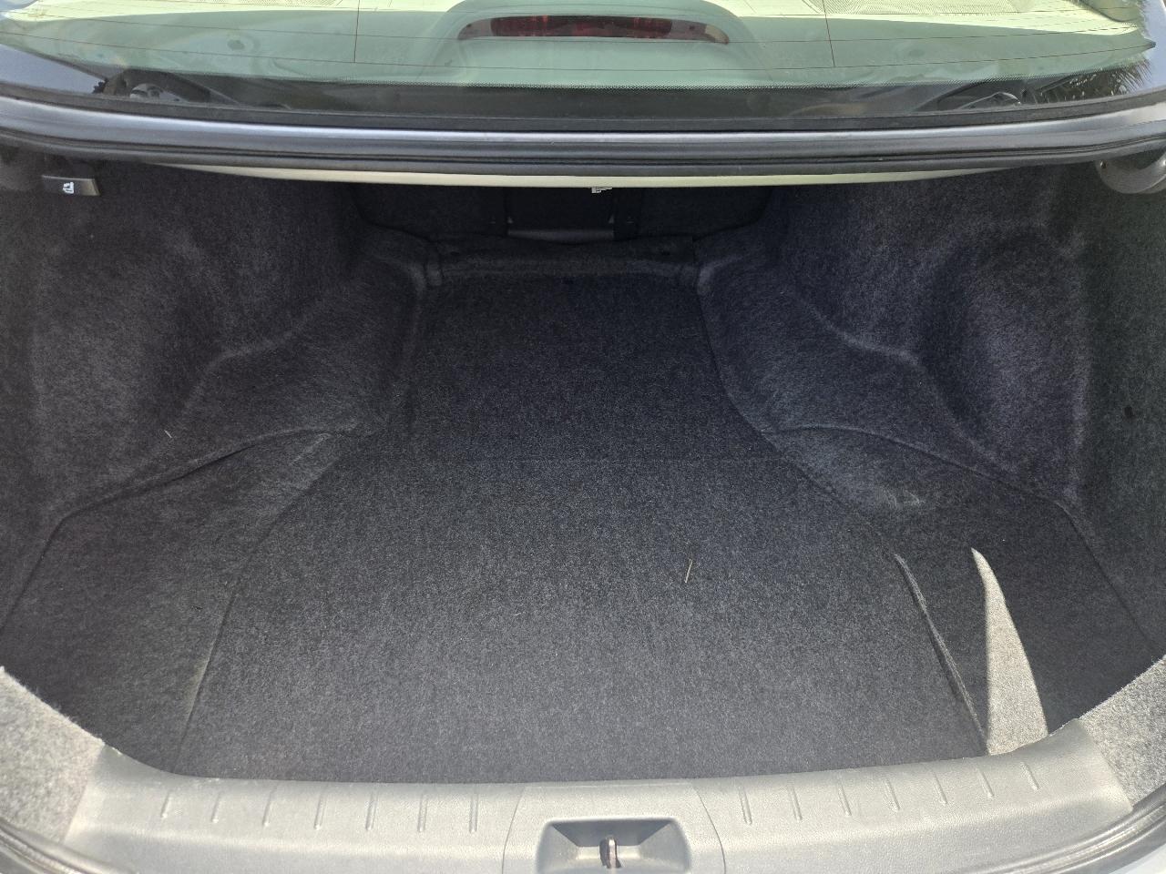 Honda Accord LX sedan AT 2010