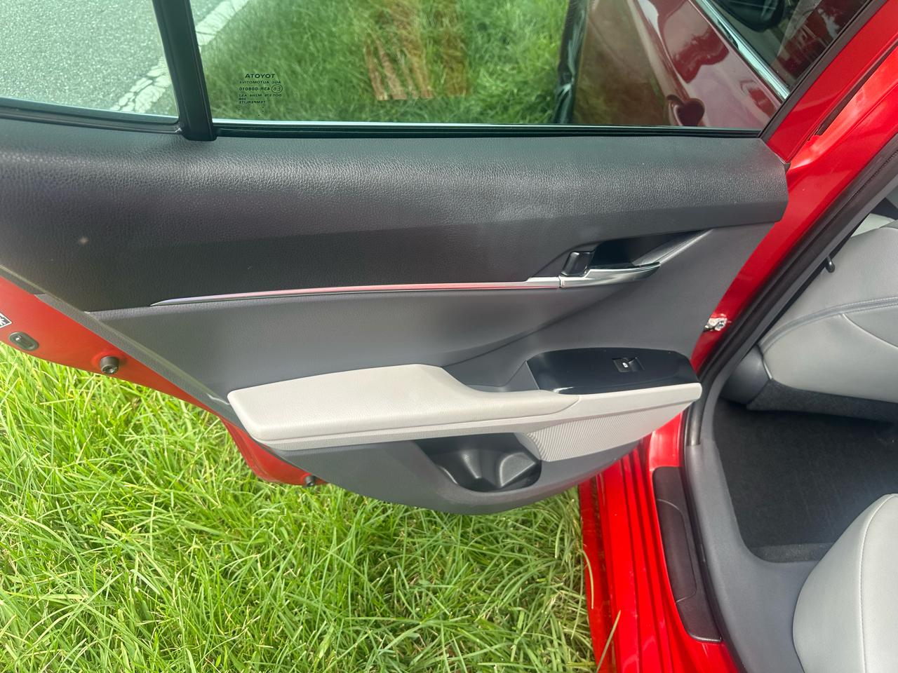 Toyota Camry XLE 2019