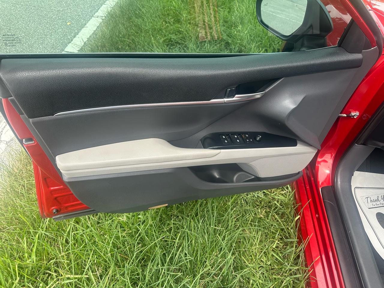 Toyota Camry XLE 2019