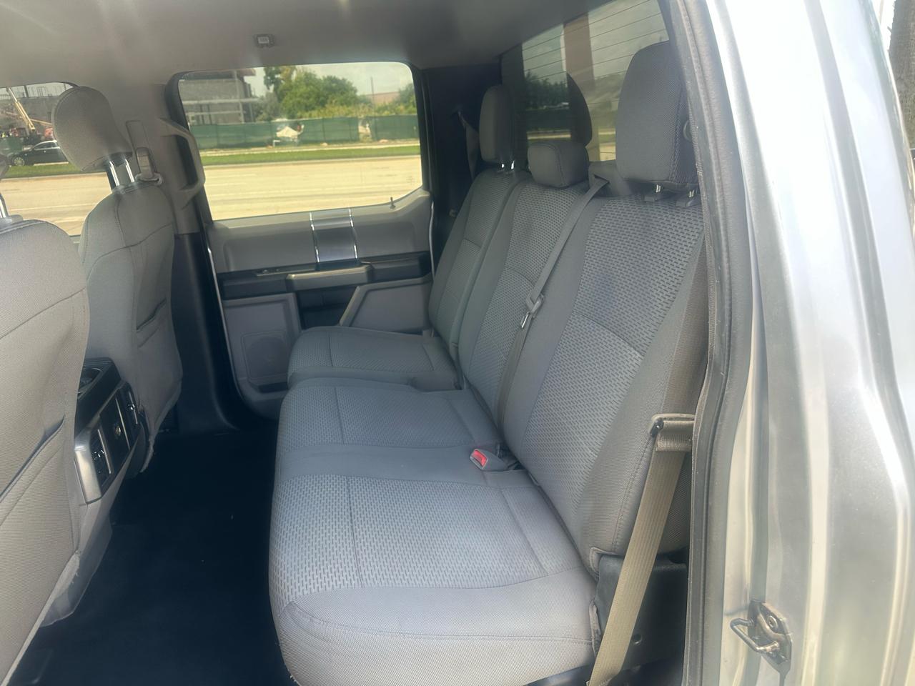 Ford F-150 2WD SuperCrew 145" XLT 2015