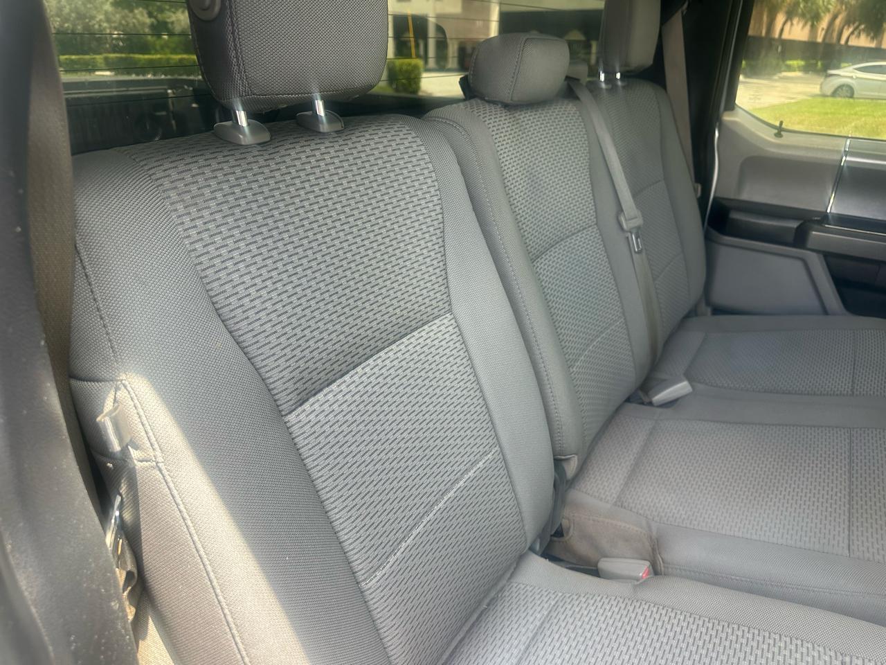 Ford F-150 2WD SuperCrew 145" XLT 2015