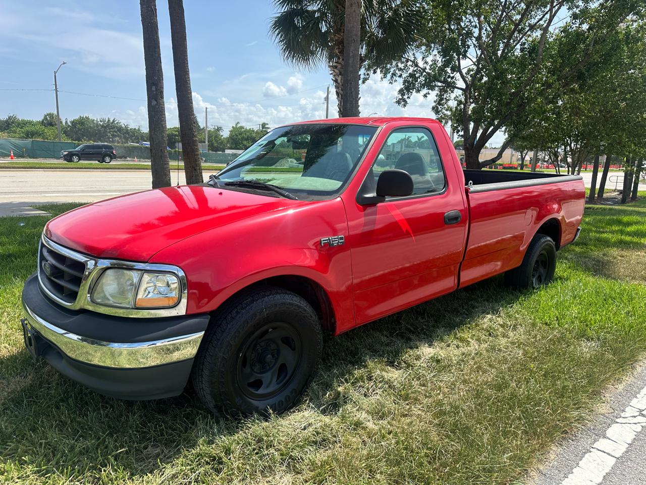 Ford F-150 2WD Reg Cab 122.5" XL 2003
