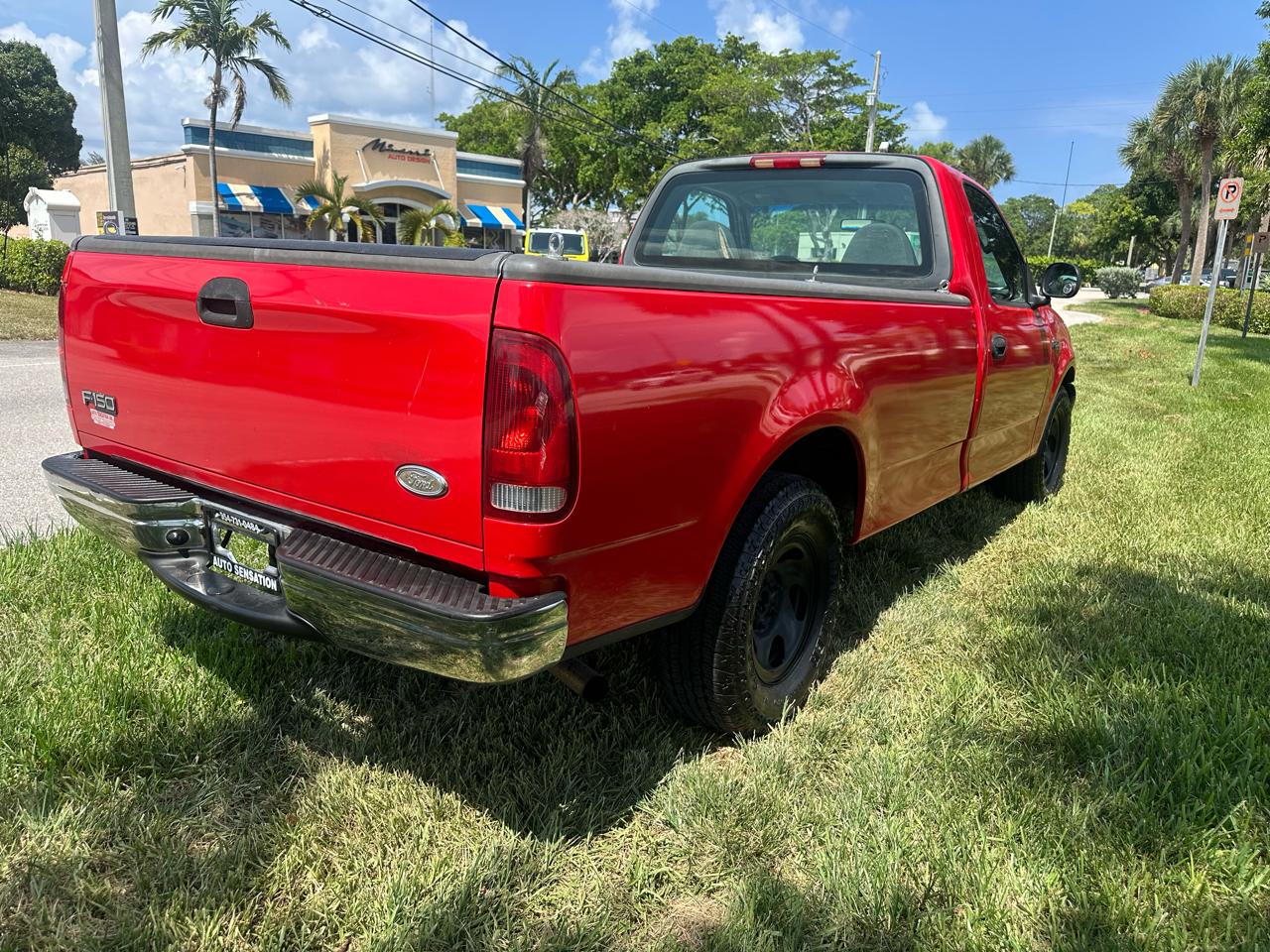 Ford F-150 2WD Reg Cab 122.5" XL 2003