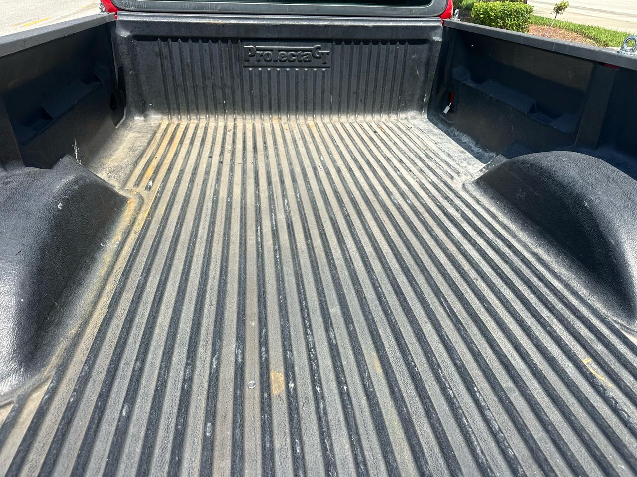 Ford F-150 2WD Reg Cab 122.5" XL 2003