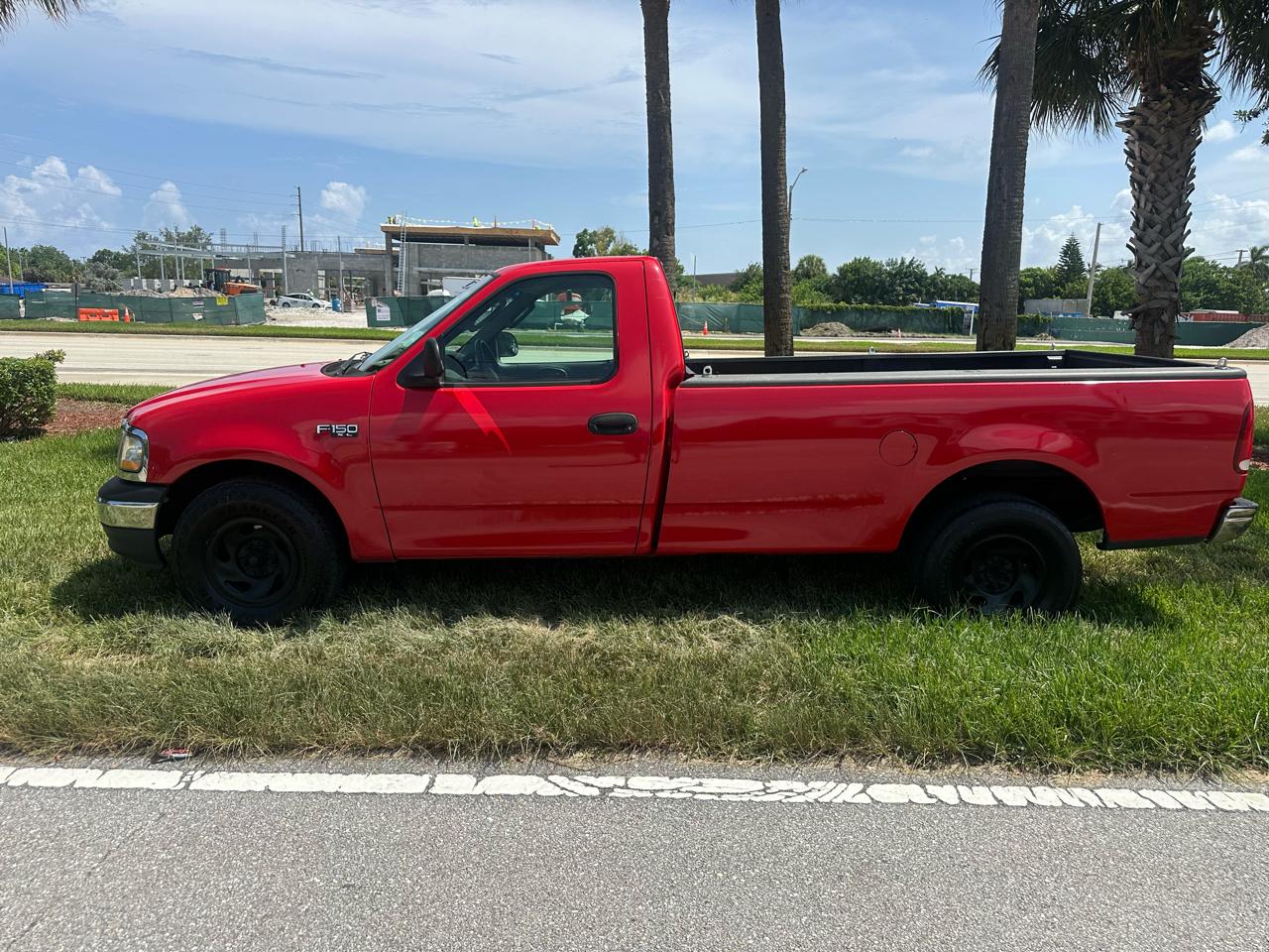 Ford F-150 2WD Reg Cab 122.5" XL 2003