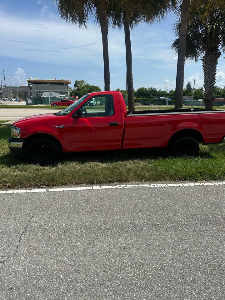 Ford F-150 2WD Reg Cab 122.5" XL 2003